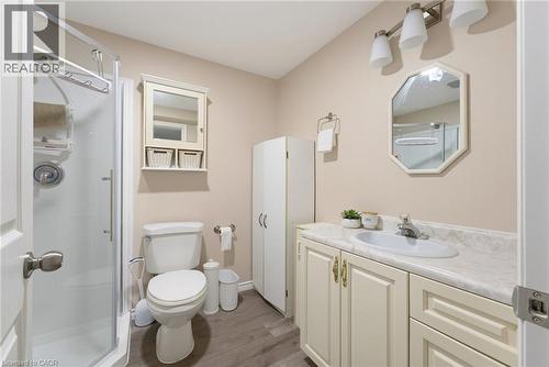 934 Zeller Crescent, Kitchener, ON - Indoor Photo Showing Bathroom