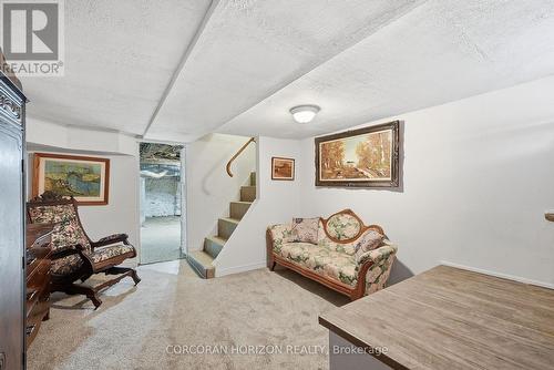 153 Montrose Street N, Cambridge, ON - Indoor