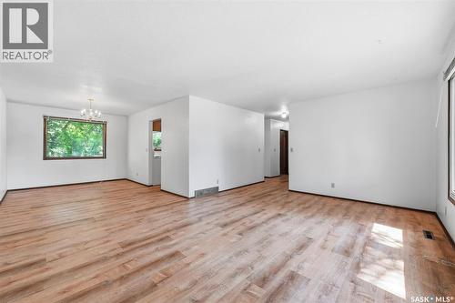 206 Carleton Drive, Saskatoon, SK - Indoor Photo Showing Other Room
