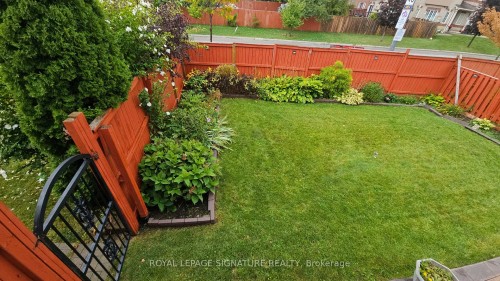 687 Twain Avenue, Mississauga, ON - Outdoor