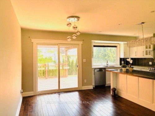 625 Braemore Road, Burlington, ON - Indoor Photo Showing Kitchen