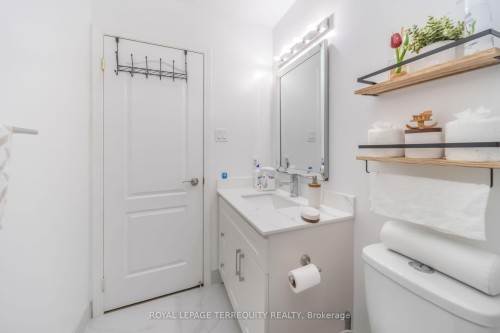 7 Bamboo Grove, Brampton, ON - Indoor Photo Showing Bathroom