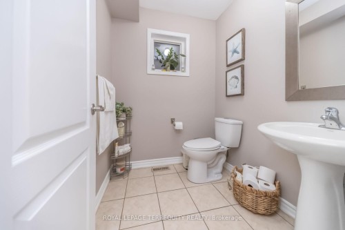 7 Bamboo Grove, Brampton, ON - Indoor Photo Showing Bathroom