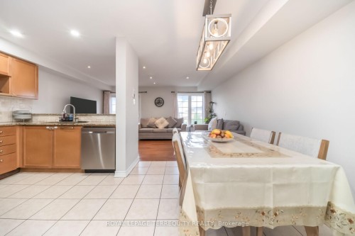 7 Bamboo Grove, Brampton, ON - Indoor