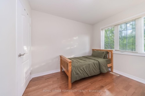 7 Bamboo Grove, Brampton, ON - Indoor Photo Showing Bedroom