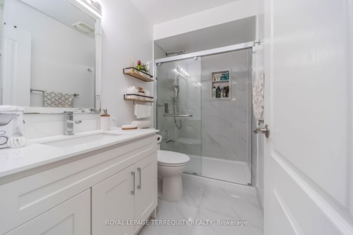7 Bamboo Grove, Brampton, ON - Indoor Photo Showing Bathroom