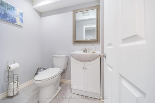 7 Bamboo Grove, Brampton, ON - Indoor Photo Showing Bathroom
