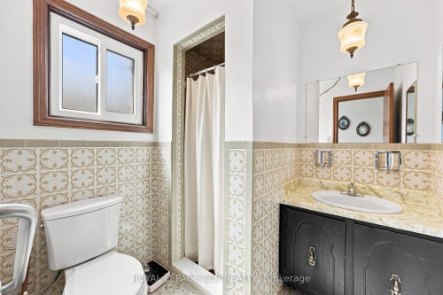 2795 Victoria Park Avenue, Toronto, ON - Indoor Photo Showing Bathroom