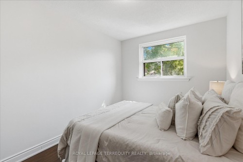 89 Benjamin Boulevard, Toronto, ON 