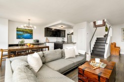 302-35 Ormskirk Avenue  Toronto, ON M6S 1B2