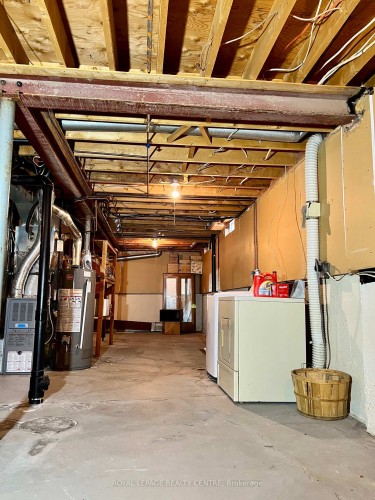 4156 Wheelwright Crescent, Mississauga, ON - Indoor Photo Showing Basement