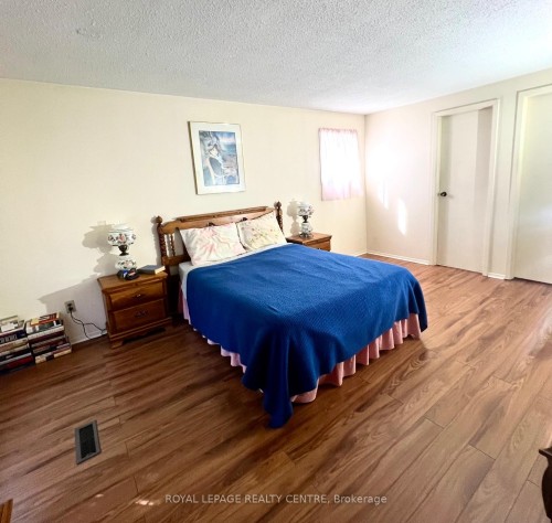4156 Wheelwright Crescent, Mississauga, ON - Indoor Photo Showing Bedroom