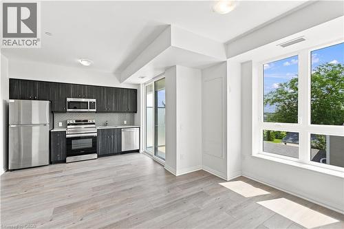 101 Golden Eagle Road Unit# 215, Waterloo, ON - Indoor Photo Showing Kitchen