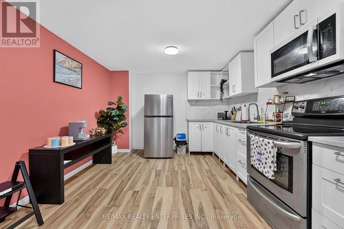 24 Charles Street, Port Colborne, ON - Indoor Photo Showing Kitchen