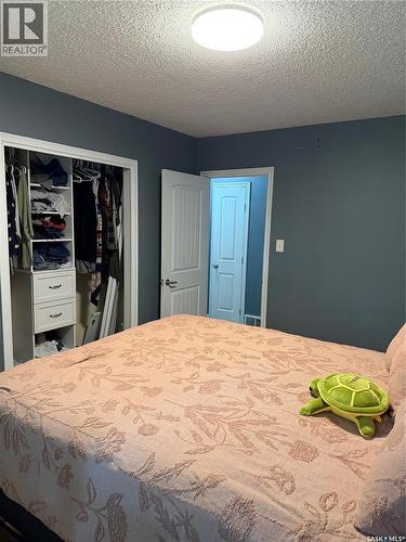 348 Myrtle Avenue, Yorkton, SK - Indoor Photo Showing Bedroom