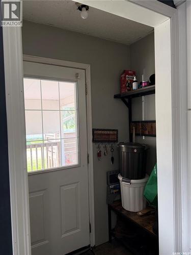 348 Myrtle Avenue, Yorkton, SK - Indoor Photo Showing Other Room