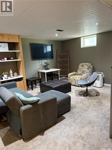 348 Myrtle Avenue, Yorkton, SK - Indoor Photo Showing Basement