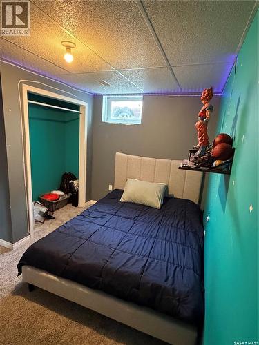 348 Myrtle Avenue, Yorkton, SK - Indoor Photo Showing Bedroom