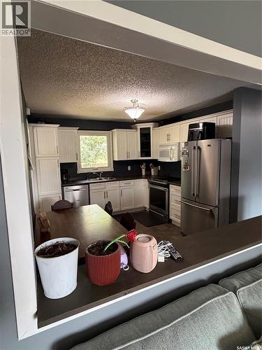 348 Myrtle Avenue, Yorkton, SK - Indoor