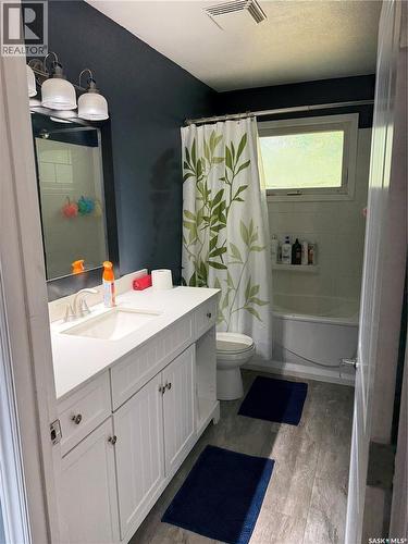 348 Myrtle Avenue, Yorkton, SK - Indoor Photo Showing Bathroom