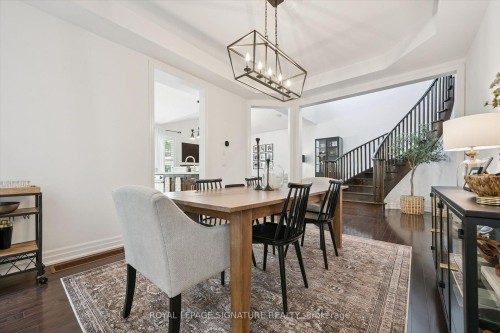 38 Scott Boulevard, Milton, ON - Indoor Photo Showing Dining Room