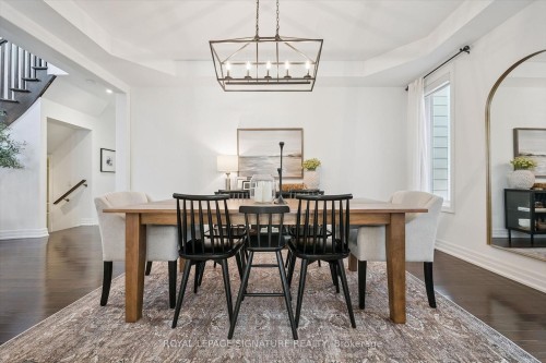 38 Scott Boulevard, Milton, ON - Indoor Photo Showing Dining Room