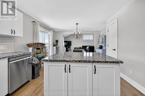 7208 Stevenson Road, Elizabethtown-Kitley, ON - Indoor Photo Showing Kitchen With Upgraded Kitchen