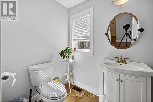 7208 Stevenson Road, Elizabethtown-Kitley, ON - Indoor Photo Showing Bathroom