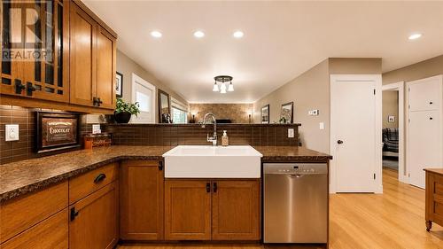 8 Mcquarrie Blvd., Gore Bay, ON - Indoor Photo Showing Kitchen