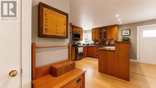 8 Mcquarrie Blvd., Gore Bay, ON - Indoor Photo Showing Other Room