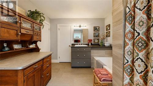 8 Mcquarrie Blvd., Gore Bay, ON - Indoor