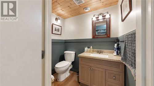 8 Mcquarrie Blvd., Gore Bay, ON - Indoor Photo Showing Bathroom