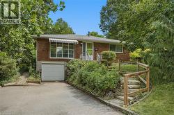 44 MCDONALD Court  Waterdown, ON L9H 7C4