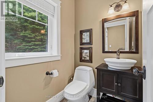 161 Town Line Road E, Huntsville (Chaffey), ON - Indoor Photo Showing Bathroom