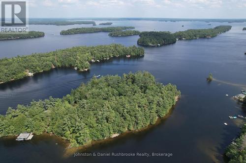 2 Island 24Lm (Denison), Gravenhurst (Muskoka (S)), ON 