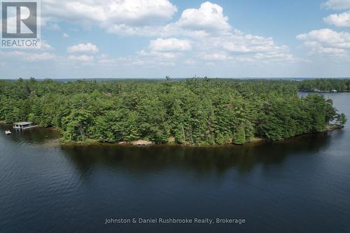 2 Island 24Lm (Denison), Gravenhurst (Muskoka (S)), ON 