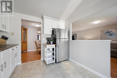 395 Strathallan Street, Centre Wellington (Fergus), ON - Indoor Photo Showing Kitchen