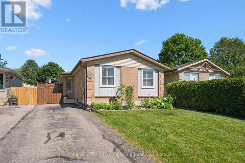 395 Strathallan Street, Centre Wellington (Fergus), ON - Outdoor