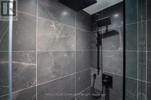 208 - 280 Howland Avenue, Toronto, ON - Indoor Photo Showing Bathroom