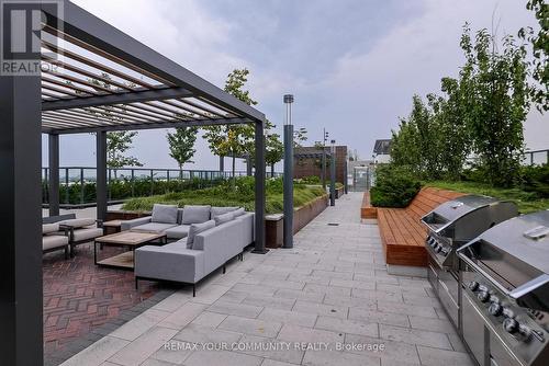 208 - 280 Howland Avenue, Toronto, ON - Outdoor