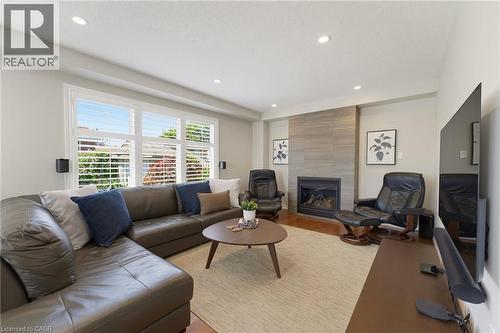 314 Brigadoon Drive, Hamilton, ON - Indoor Photo Showing Living Room With Fireplace