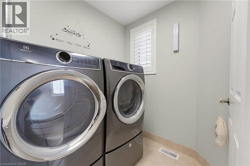 314 Brigadoon Drive, Hamilton, ON - Indoor Photo Showing Laundry Room