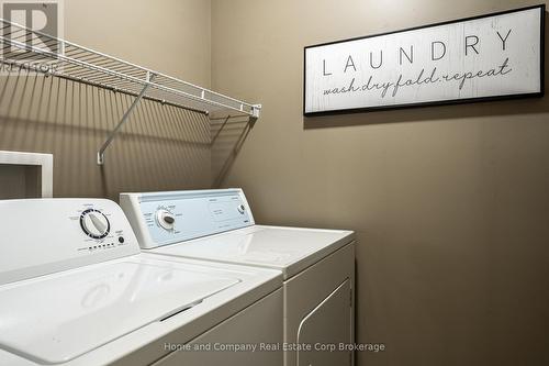 354 Dufferin Street, Stratford, ON - Indoor Photo Showing Laundry Room