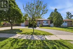 1392 REBECCA STREET Oakville, ON L6L 1Z5