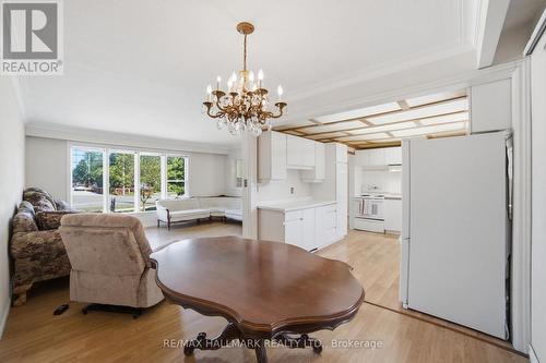 1392 Rebecca Street, Oakville, ON - Indoor