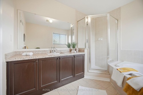 34 Nina Place N, Brampton, ON - Indoor Photo Showing Bathroom