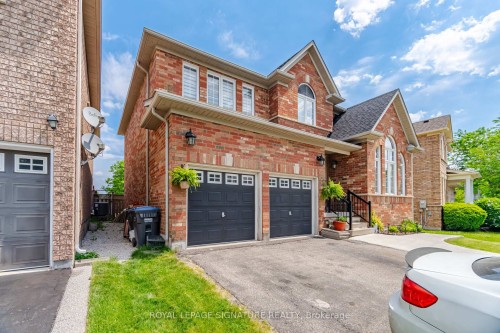 34 Nina Place N, Brampton, ON - Outdoor With Facade