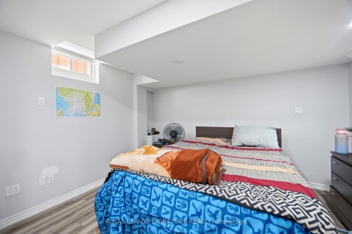 34 Nina Place N, Brampton, ON - Indoor Photo Showing Bedroom