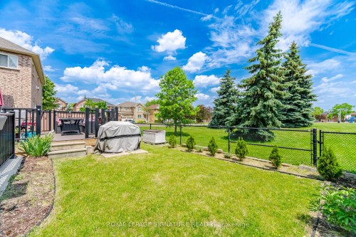 34 Nina Place N, Brampton, ON - Outdoor