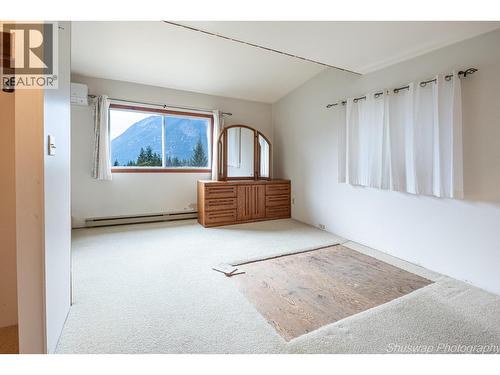 6350 Lakeshore Drive Ne, Salmon Arm, BC - Indoor